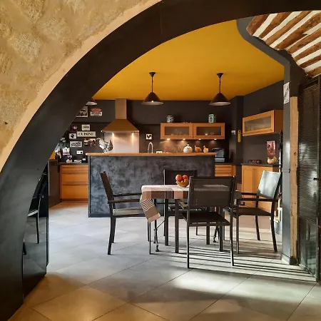 Mas La Maison De Mon Père  Proche Avignon à Casa de Férias *